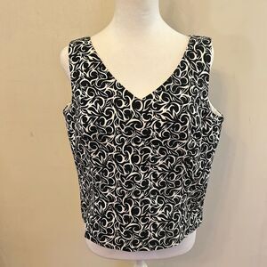 Grace Dane Lewis black white patterned front back V blouse Size 12 EUC